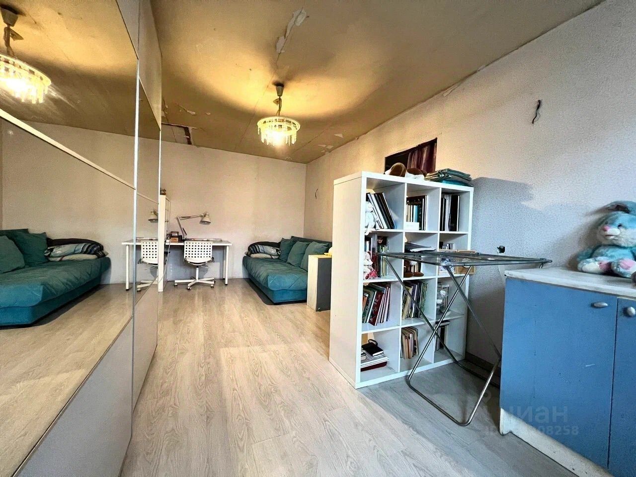 Продажа 2-комн квартиры на вторичном рынке Лиговский проспект, 257