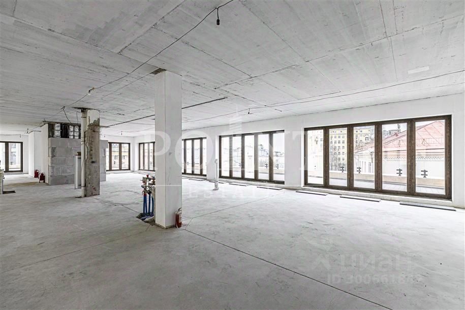 Продажа 5-комн квартиры на вторичном рынке Газетный переулок, 13с2