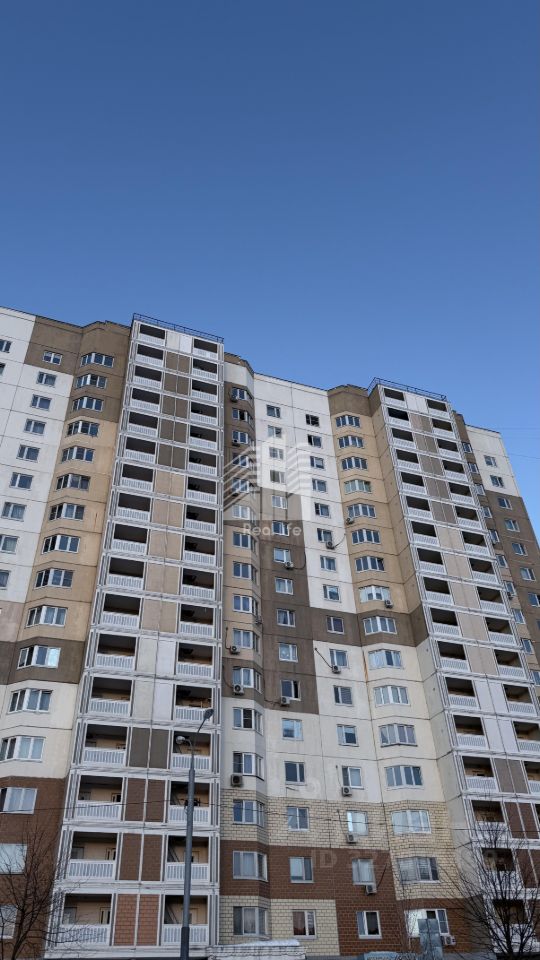 Продажа студии Южный мкр, улица Курыжова, 30