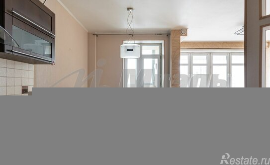 Продажа 4-комн квартиры на вторичном рынке ул Маршала Конева,  д. 14