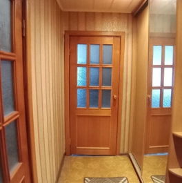 Продажа 2-комн квартиры на вторичном рынке Школьная улица,  д. 4