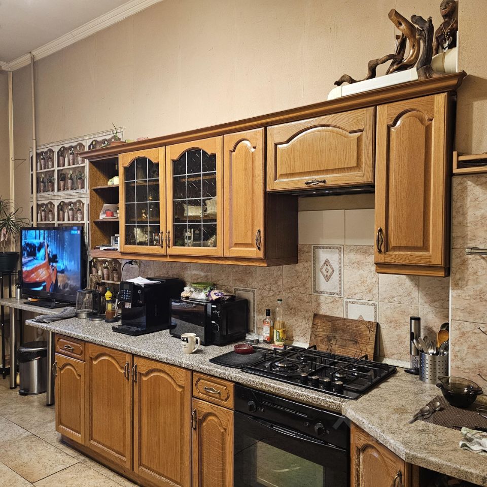 Продажа 3-комн квартиры на вторичном рынке Шпалерная улица, 28