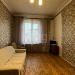 Продажа 3-комн квартиры на вторичном рынке Каменноостровский пр-кт,  д. 34