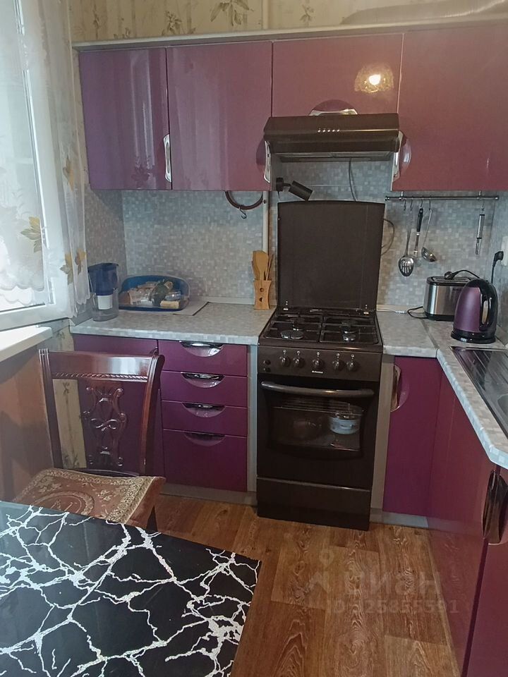 Продажа 1-комн квартиры на вторичном рынке Колпино, Заводской проспект, 48