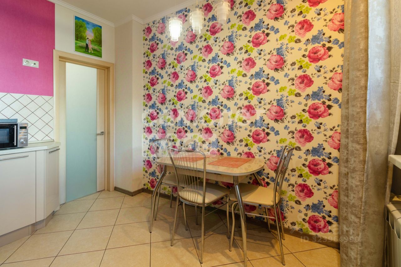 Продажа 2-комн квартиры на вторичном рынке Ново-Сырово мкр, улица Кольцевая,  д. 3