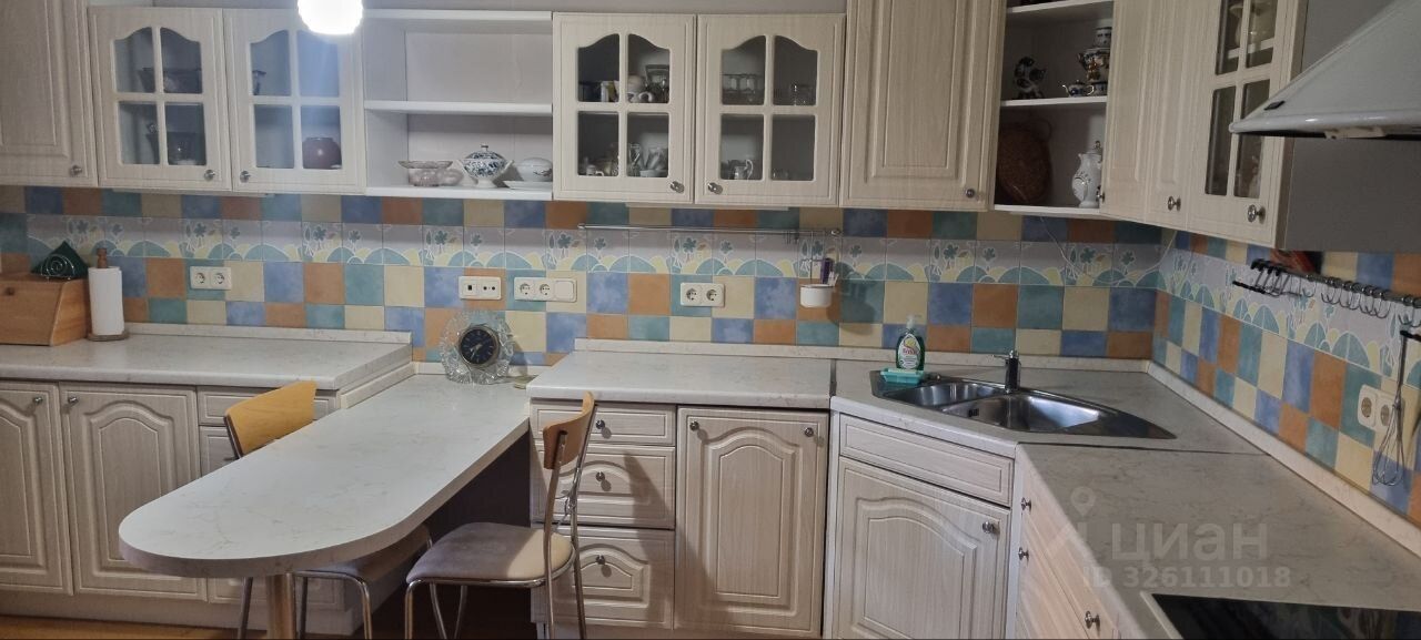 Продажа 4-комн квартиры на вторичном рынке Королев, проспект Космонавтов, 33к1