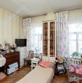 Продажа 4-комн квартиры на вторичном рынке ул Яблочкова,  д. 1