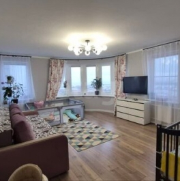 Продажа 2-комн квартиры на вторичном рынке улица Маршала Казакова,  д. 68 к1