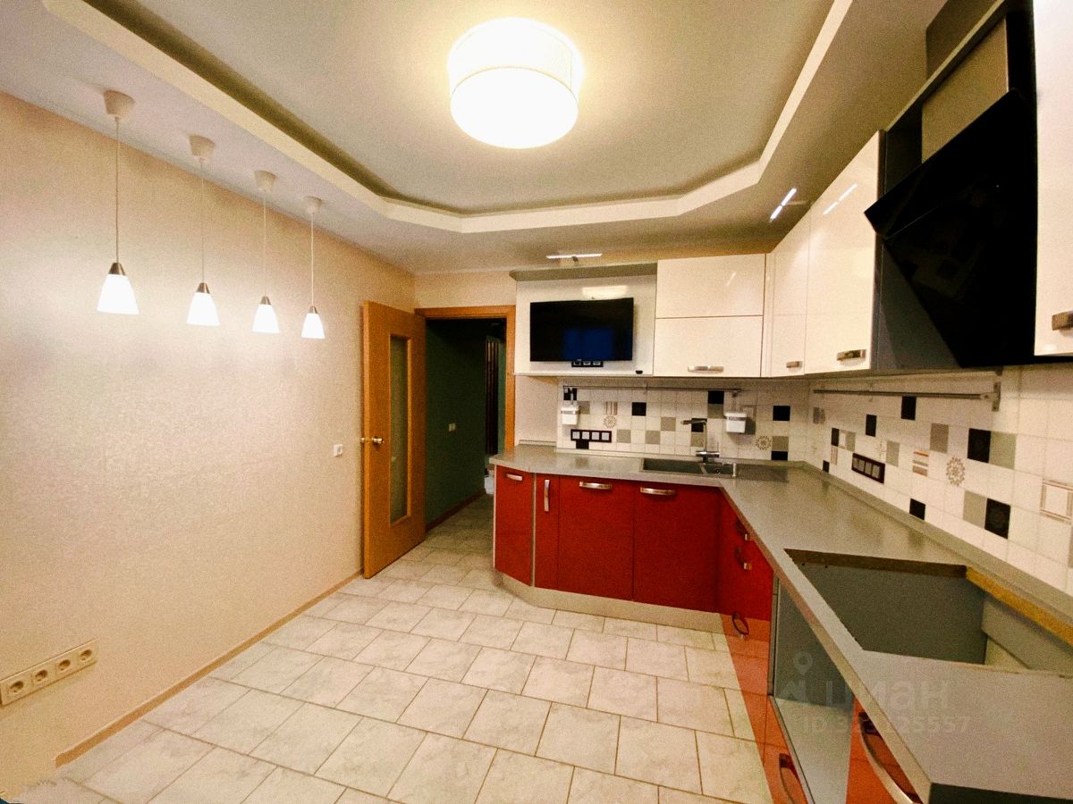 Продажа 2-комн квартиры на вторичном рынке Южный мкр, улица Невская, 1/2