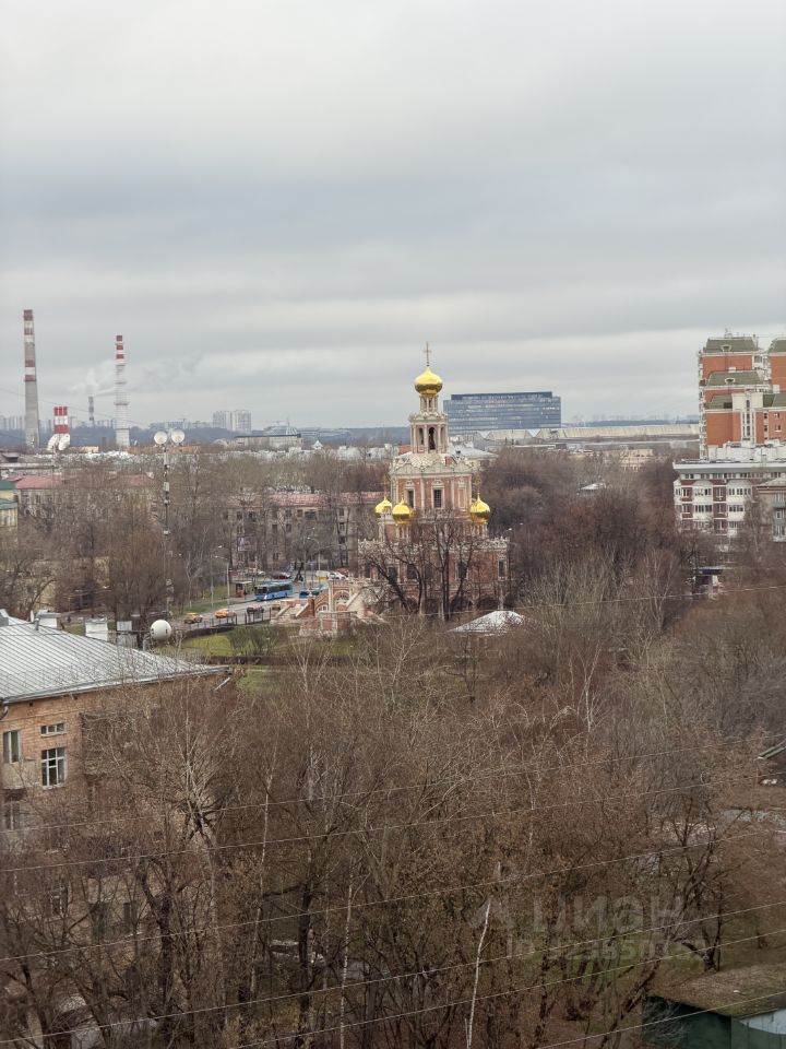 Продажа 2-комн квартиры на вторичном рынке Большая Филевская улица, 3к3