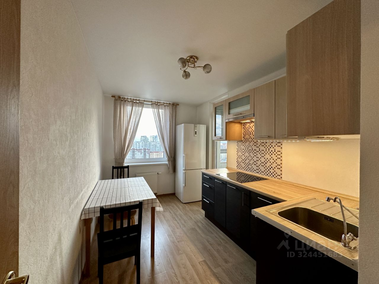 Продажа 1-комн квартиры на вторичном рынке Мебельная улица, 35к2