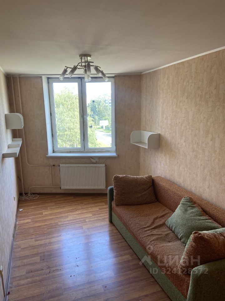 Продажа 1-комн квартиры на вторичном рынке проспект Королева, 21к1