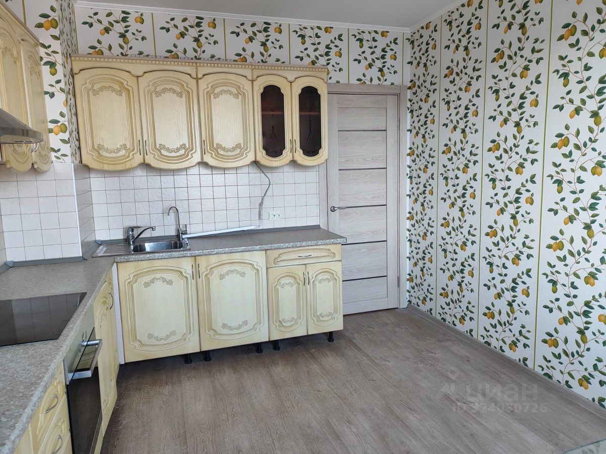 Продажа 1-комн квартиры на вторичном рынке Байконурская улица, 24