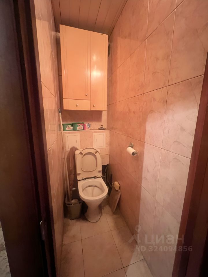 Продажа 2-комн квартиры на вторичном рынке Зеленый проспект, 60/35