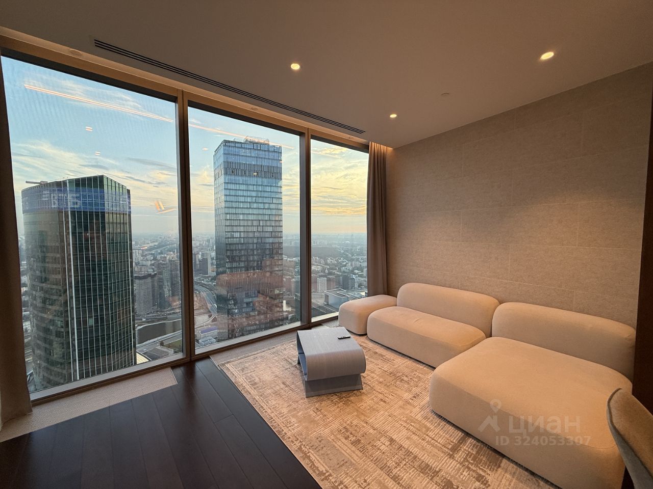 Продажа 2-комн квартиры на вторичном рынке набережная Пресненская, 12