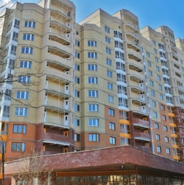 Продажа 1-комн квартиры на вторичном рынке Львовский, ул Орджоникидзе,  д. 2