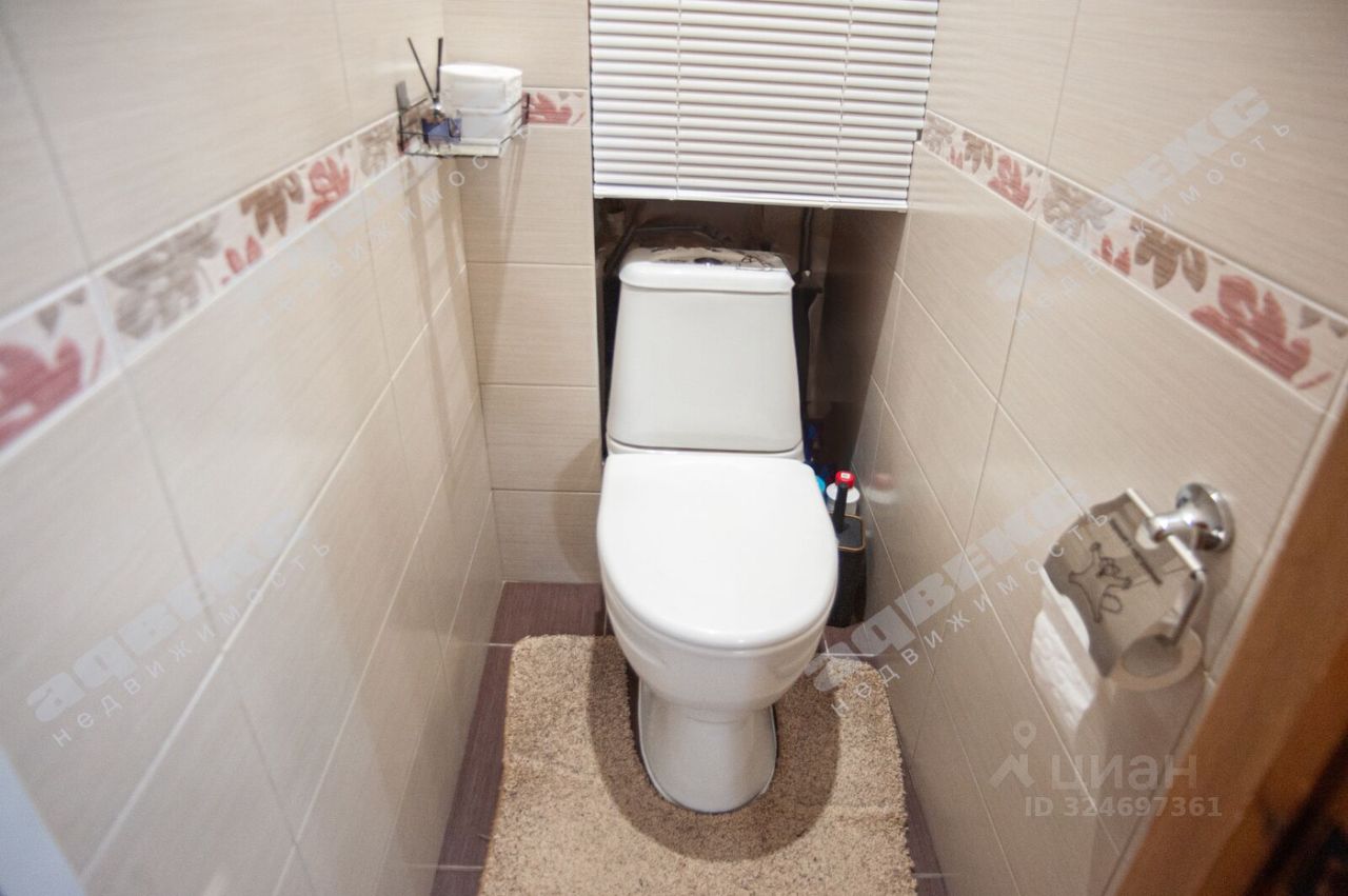 Продажа 2-комн квартиры на вторичном рынке улица Летчика Пилютова, 23