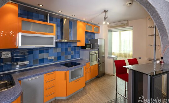 Продажа 3-комн квартиры на вторичном рынке Азовская улица