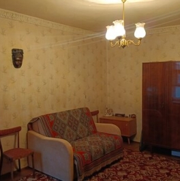 Продажа 4-комн квартиры на вторичном рынке Сапёрный переулок,  д. 19