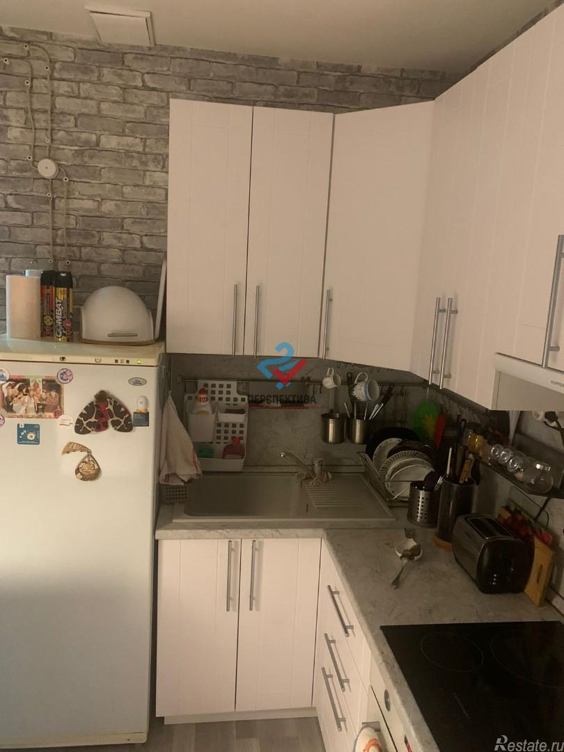 Продажа 3-комн квартиры на вторичном рынке Олонецкий проезд, 4