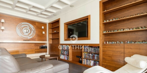 3-комн квартира улица Ефремова,  д. 21