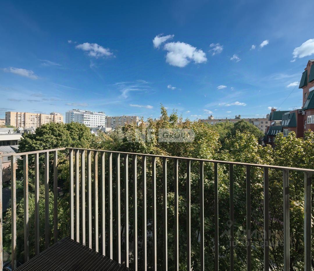 Продажа 3-комн квартиры на вторичном рынке Столярный переулок, 3к34