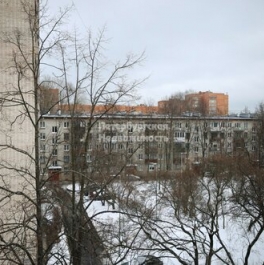 Продажа 1-комн квартиры на вторичном рынке Школьная улица,  д. 62