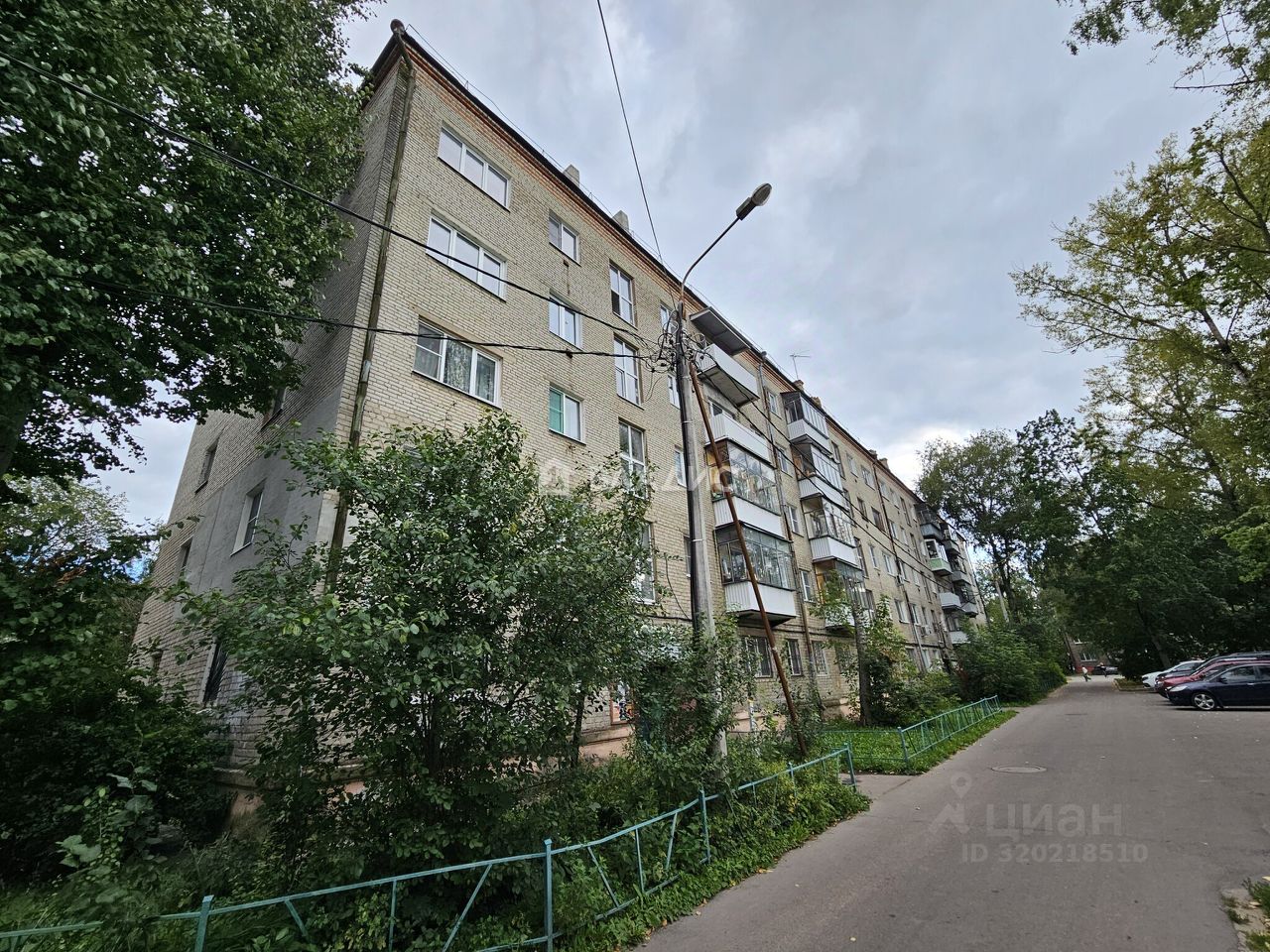 Продажа 2-комн квартиры на вторичном рынке Орехово-Зуево, улица Гагарина,  д. 37А