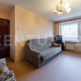 Продажа 3-комн квартиры на вторичном рынке Перекопская улица,  д. 22