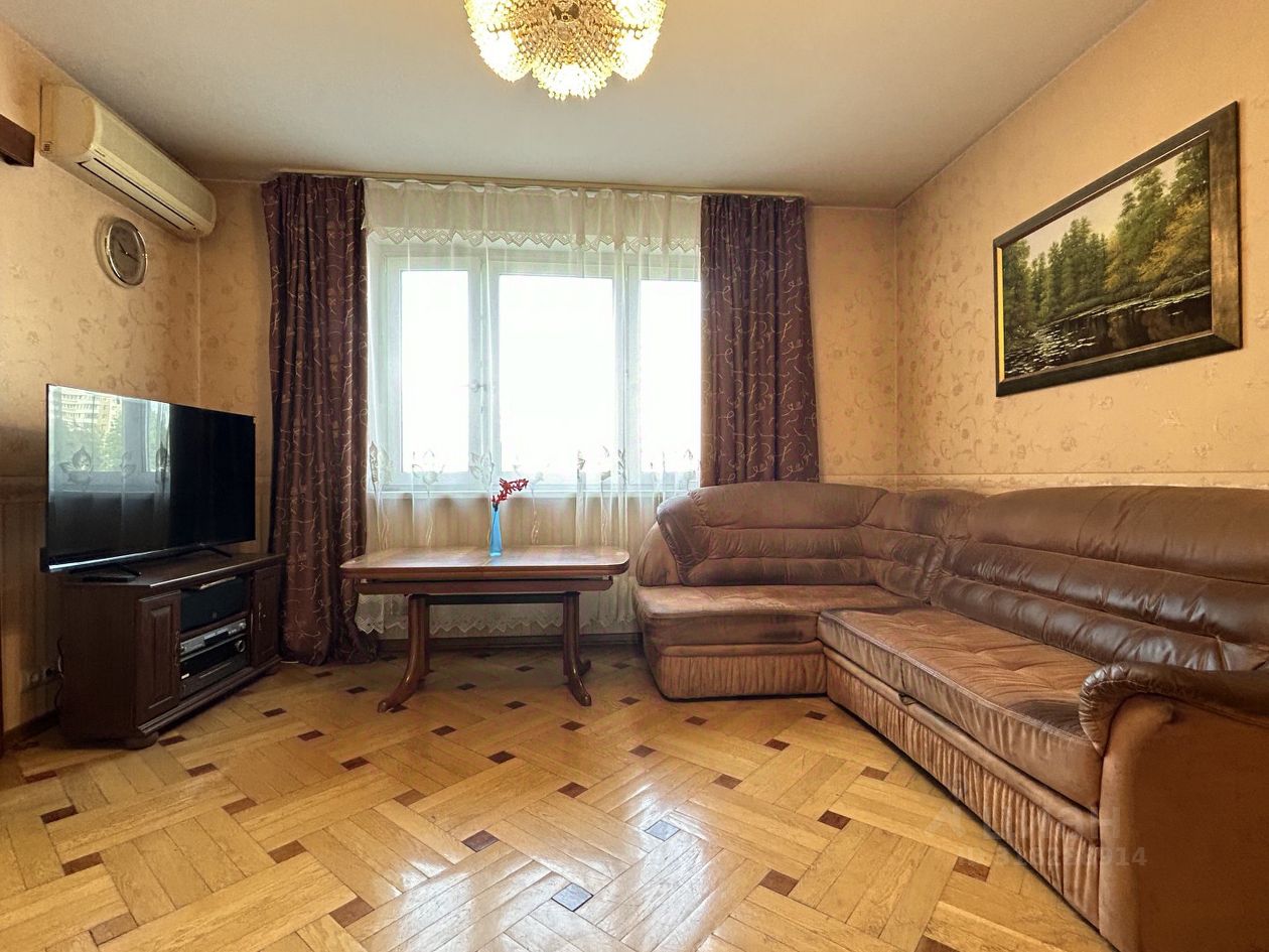 Продажа 4-комн квартиры на вторичном рынке Королев, проспект Космонавтов, 1