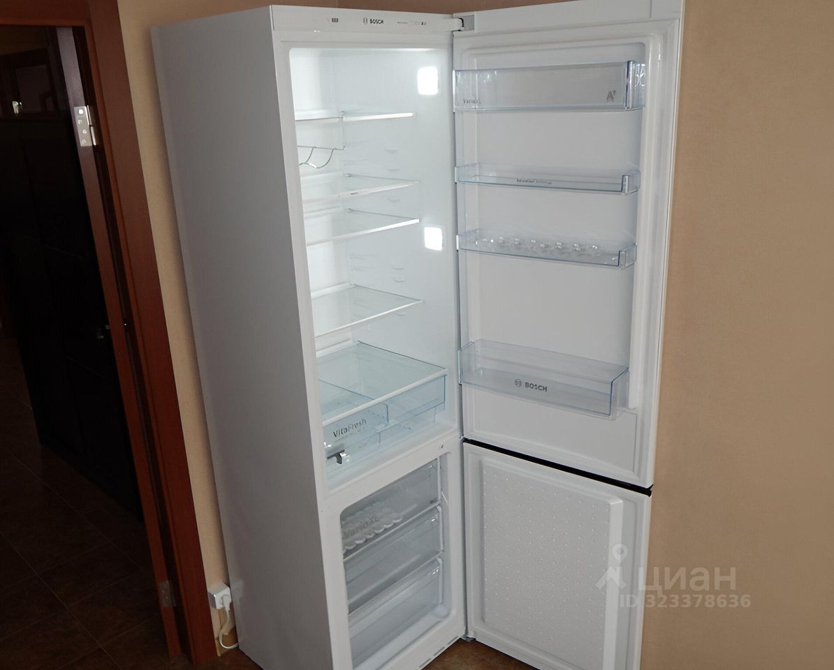 Аренда 2-комн квартиры на вторичном рынке проспект Защитников Москвы, 12