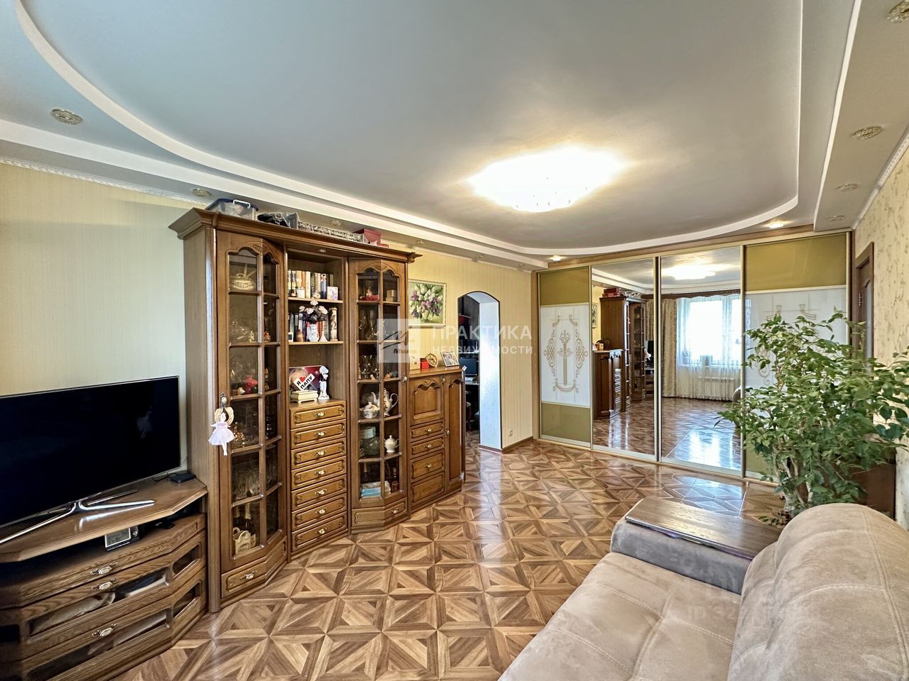 Продажа 3-комн квартиры на вторичном рынке Реутовская улица, 14