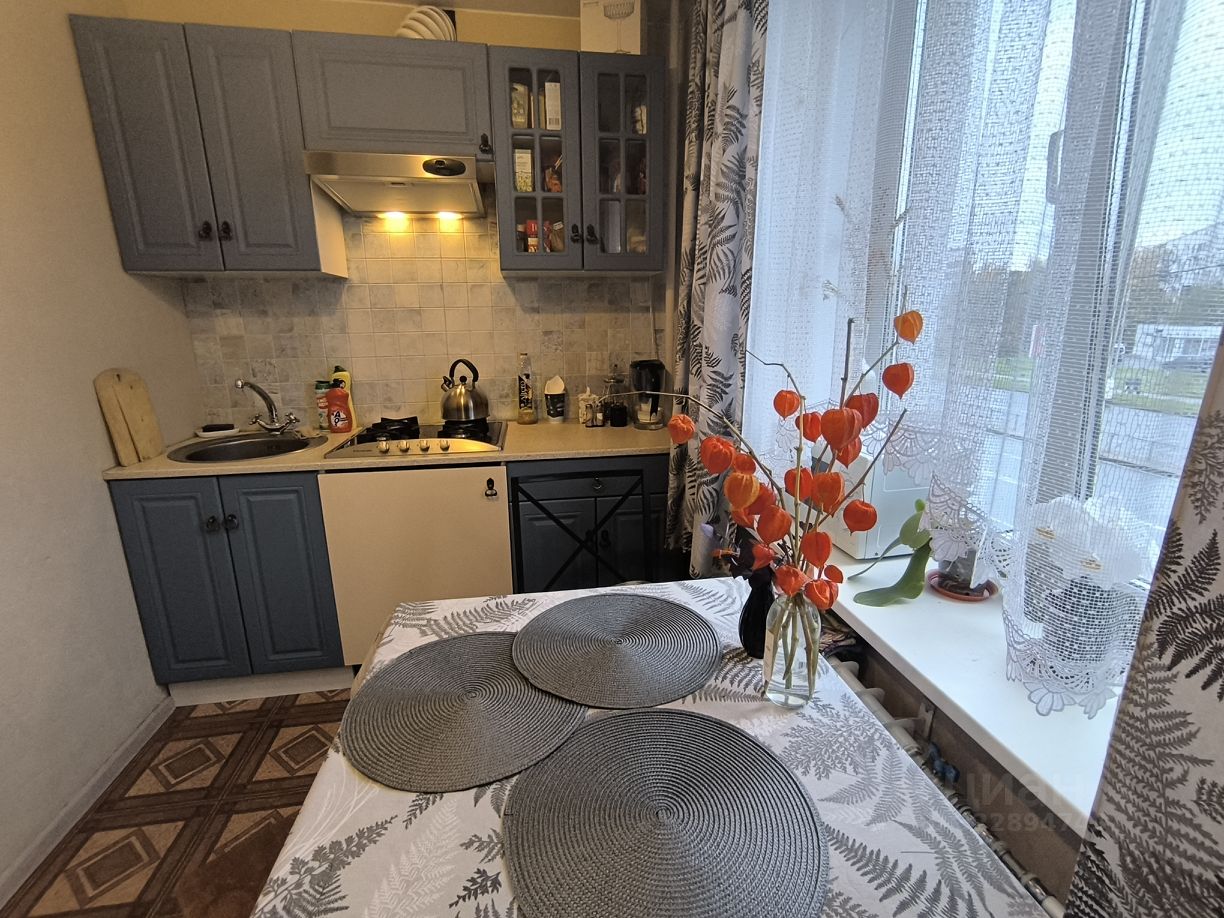 Продажа 1-комн квартиры на вторичном рынке Краснопутиловская улица, 106