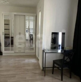 Продажа 1-комн квартиры на вторичном рынке Муринская дор,  д. 10,  к. 2 стр 1