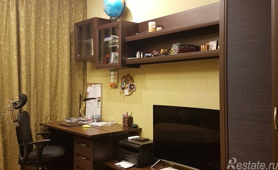 Продажа 3-комн квартиры на вторичном рынке Запорожская улица,  д. 5