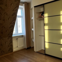 Продажа 3-комн квартиры на вторичном рынке Парашютная ул,  д. 15