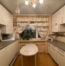 Продажа 2-комн квартиры на вторичном рынке улица Передовиков,  д. 25