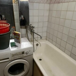 Продажа 2-комн квартиры на вторичном рынке Кириши, ул Советская,  д. 15