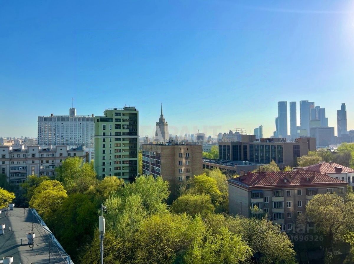 Продажа 5-комн квартиры на вторичном рынке Дружинниковская улица, 15