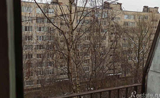 Продажа 2-комн квартиры на вторичном рынке Будапештская улица,  д. 5 к2