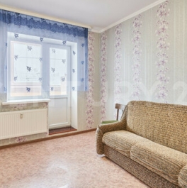 Продажа 1-комн квартиры на вторичном рынке Новгородский пр-кт,  д. 7,  к. 2