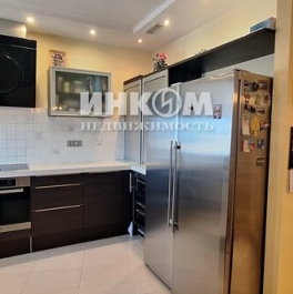 Продажа 7-комн квартиры на вторичном рынке улица Маршала Тухачевского,  д. 37/21