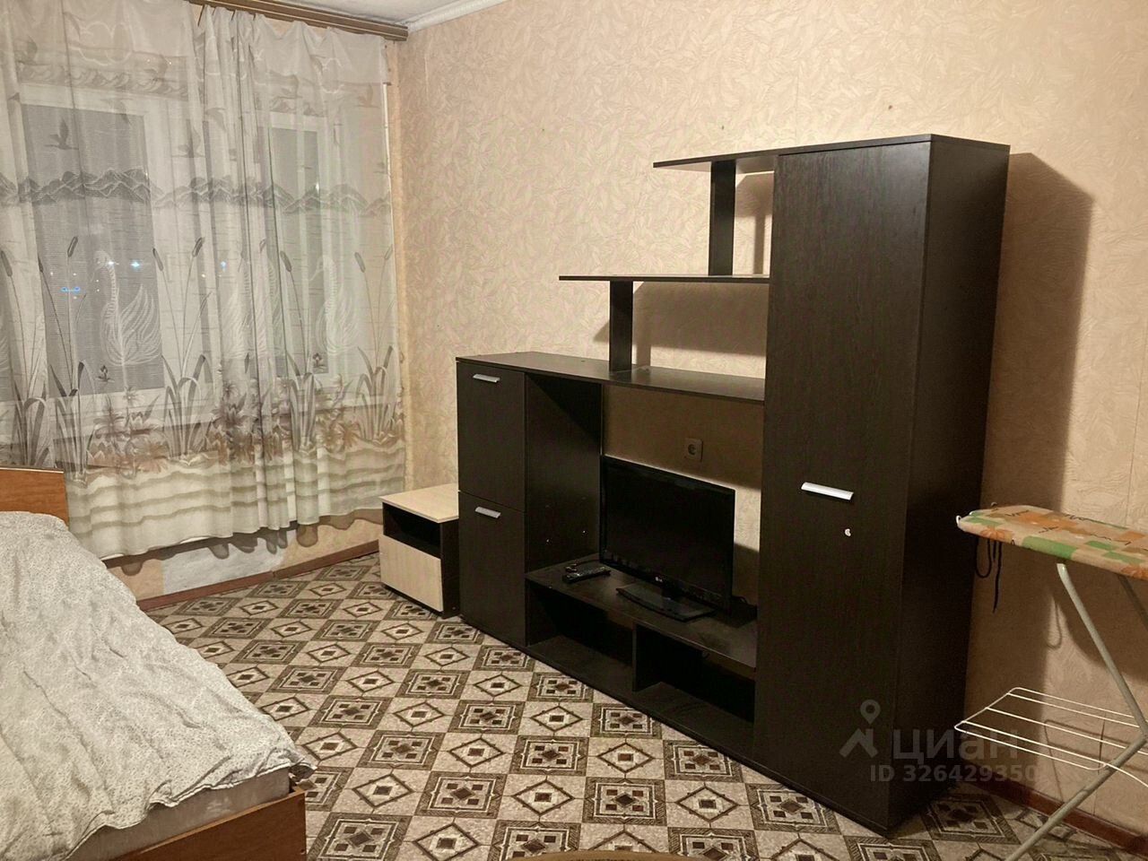 Аренда 1-комн квартиры на вторичном рынке Центральный мкр, улица Хрипунова,  д. 1