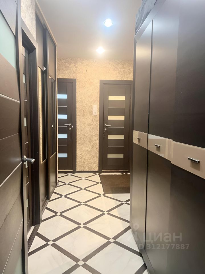 Продажа 2-комн квартиры на вторичном рынке Дунайский проспект, 53К2