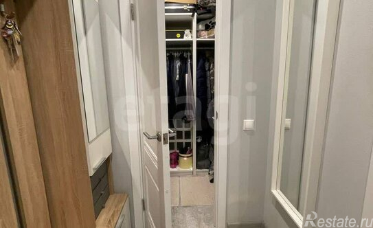 Продажа 1-комн квартиры на вторичном рынке ул Изюмская,  д. 39,  к. 1