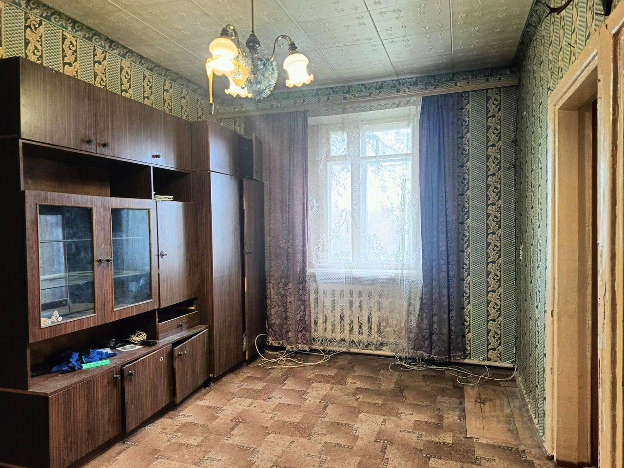 Продажа 2-комн квартиры на вторичном рынке Фосфоритный пгт, улица Интернациональная, 6А