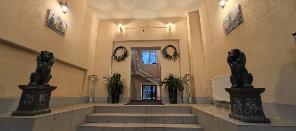 Продажа 3-комн квартиры на вторичном рынке пос. Стрельна, Санкт-Петербургское шоссе, 13