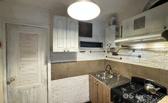 Аренда 2-комн квартиры на вторичном рынке улица Ленсовета,  д. 9