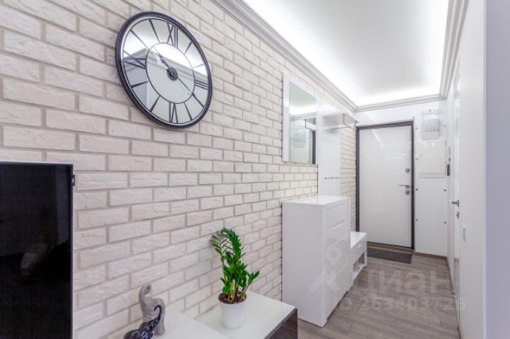 Продажа 3-комн квартиры на вторичном рынке Славянский бульвар, 13К1