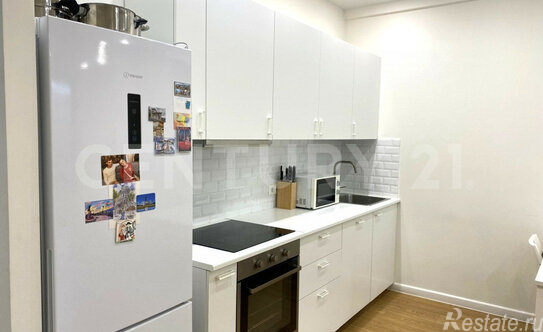 Продажа 2-комн квартиры на вторичном рынке Международная улица,  д. 15А